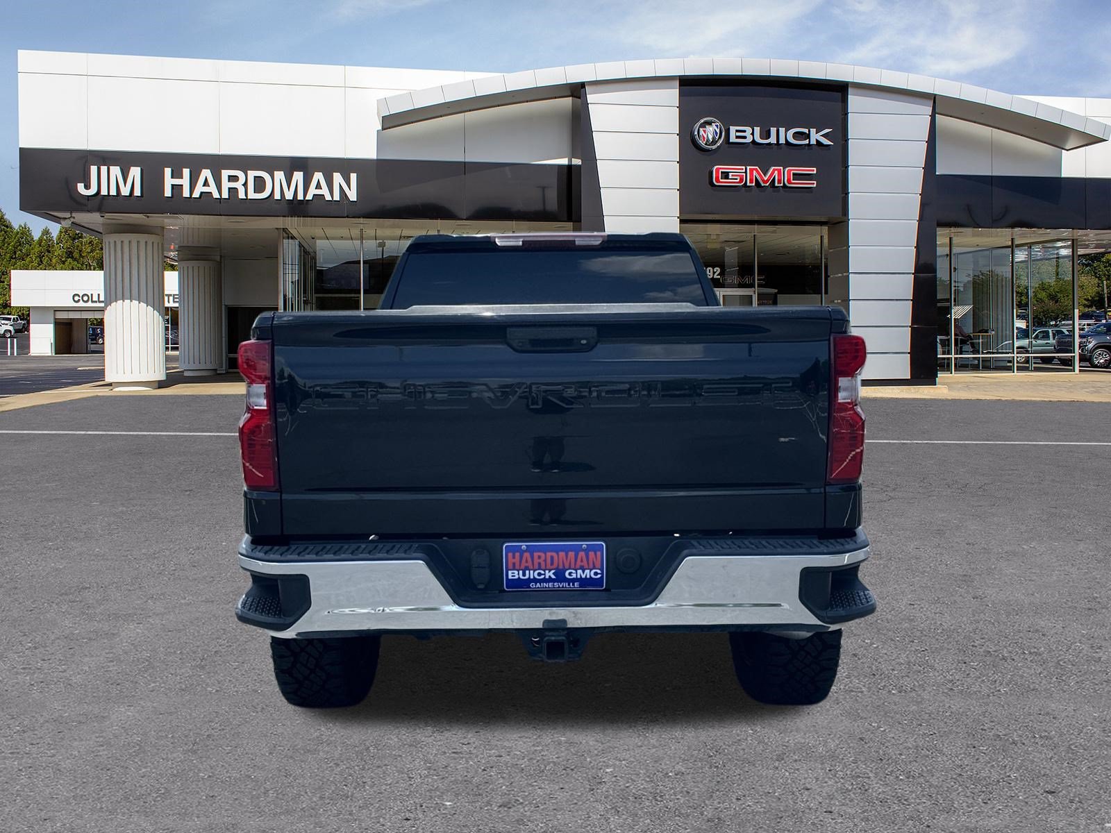 Used 2020 Chevrolet Silverado 1500 LT w/ Trailering Package AWD/4WD image 6