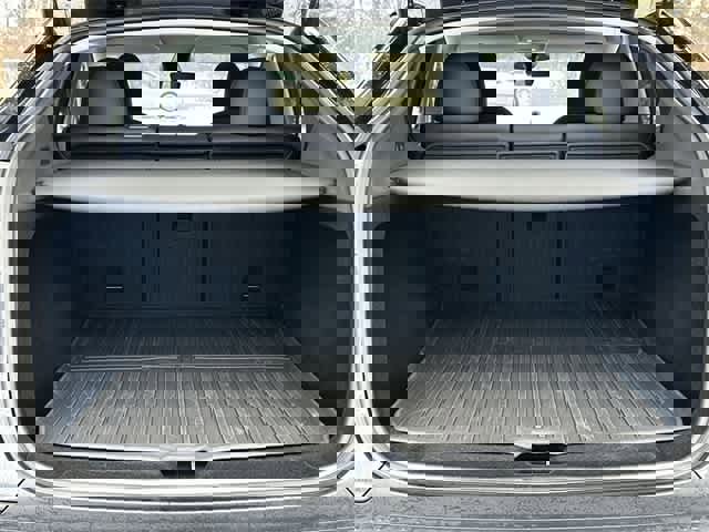 Used 2026 Tesla Model Y Long Range image 22