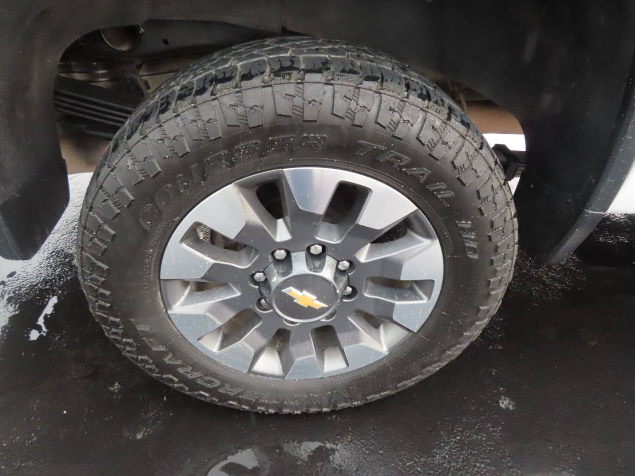 Used 2024 Chevrolet Silverado 2500 LT AWD/4WD image 20