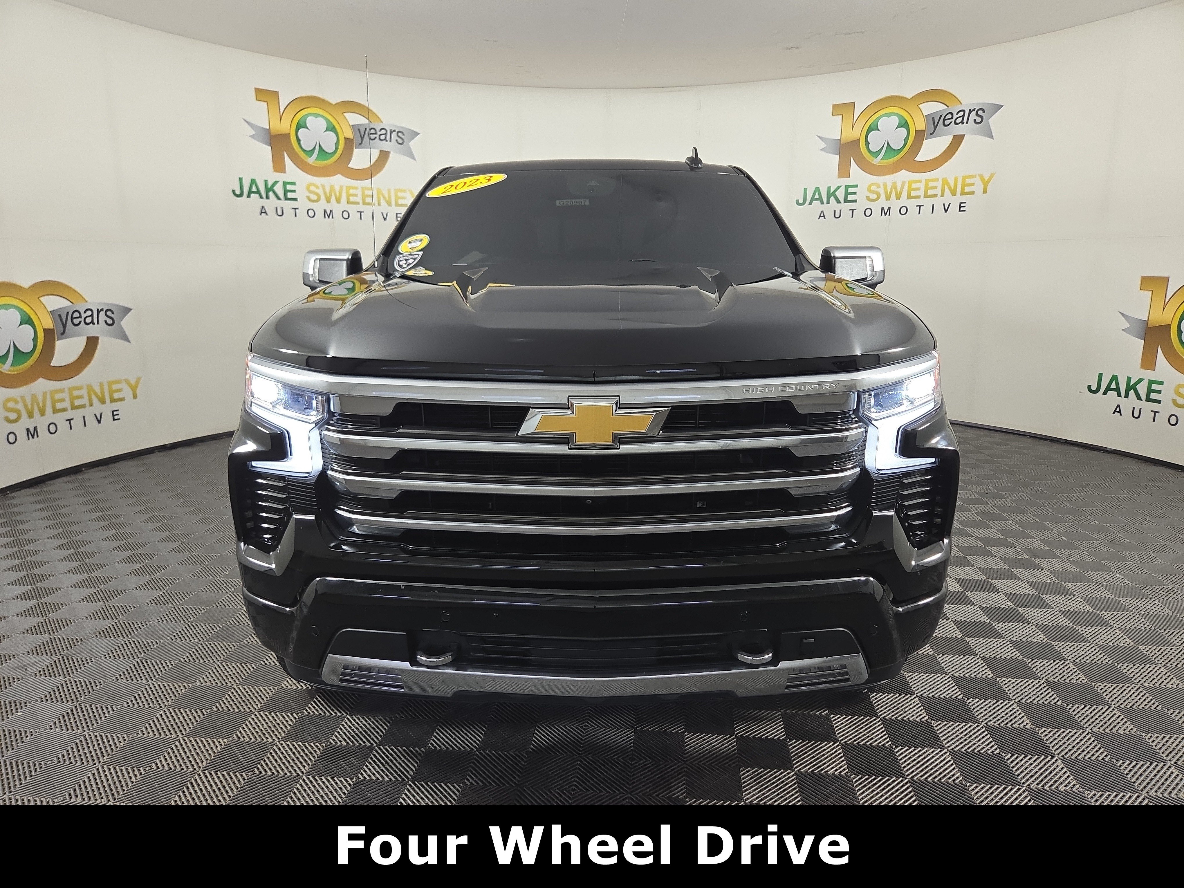 Certified 2023 Chevrolet Silverado 1500 High Country w/ Technology Package AWD/4WD image 2