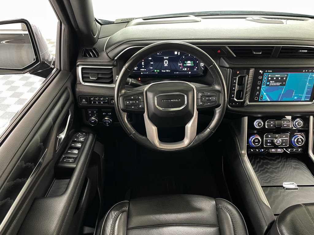 Certified 2022 GMC Yukon XL Denali w/ Max Trailering Package AWD/4WD image 31