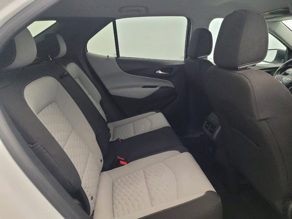 Used 2018 Chevrolet Equinox LS AWD/4WD image 19