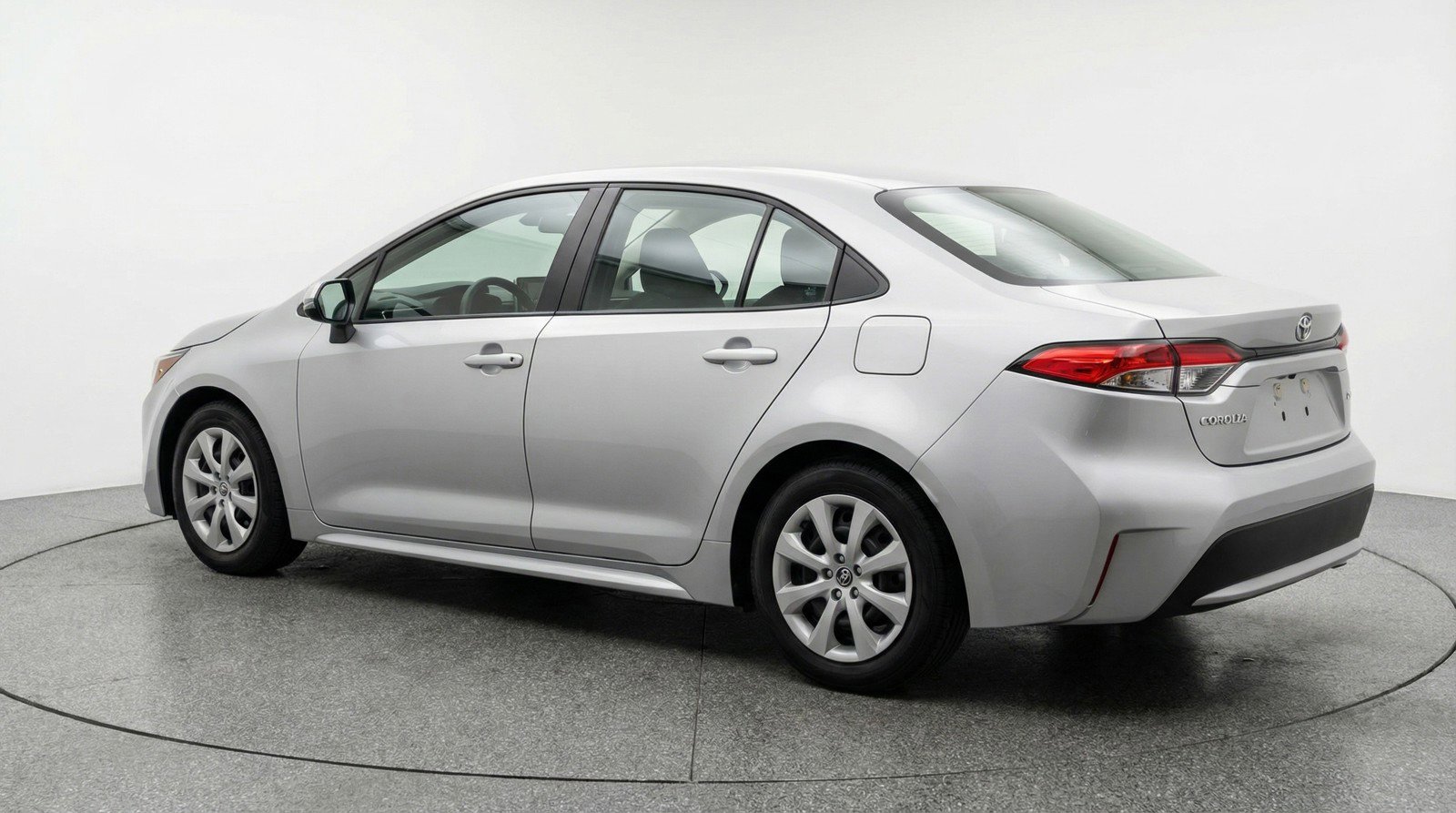 Used 2025 Toyota Corolla LE image 6