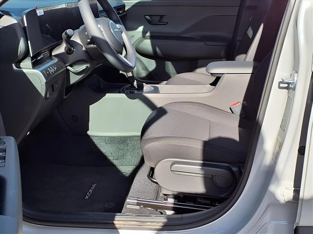 New 2026 Hyundai Kona SE image 15