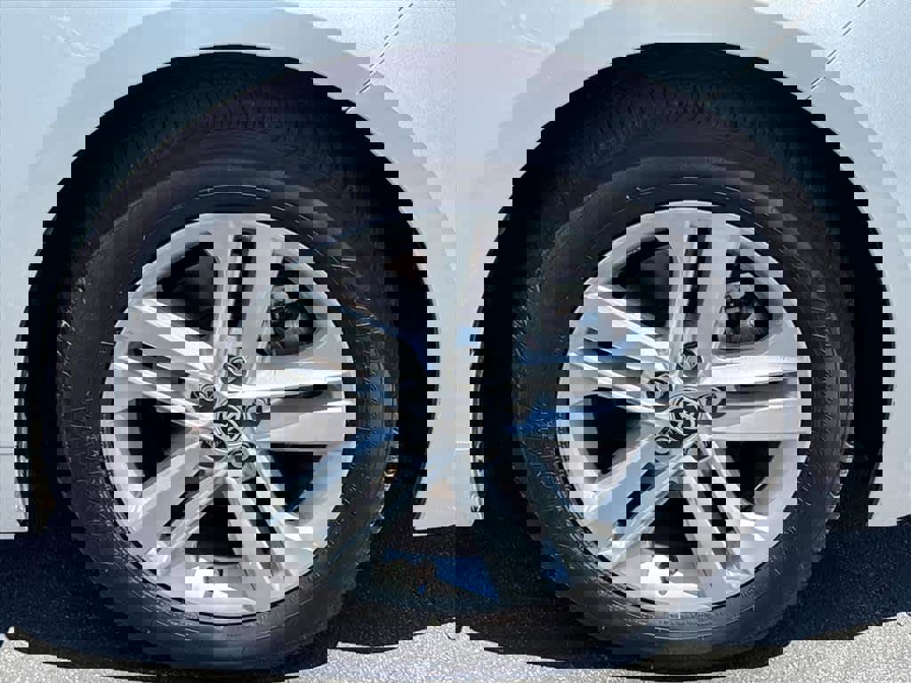 Used 2019 Toyota Corolla SE FWD image 32