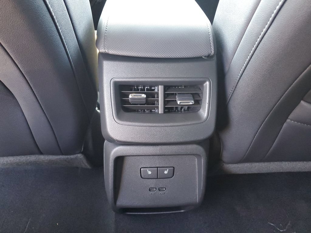 Used 2026 Chevrolet Equinox EV LT w/ Convenience Package II AWD/4WD image 12