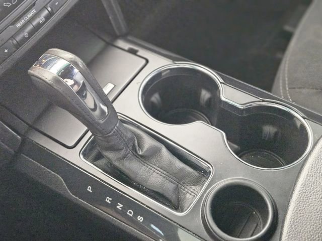 Used 2017 Ford Explorer XLT image 24