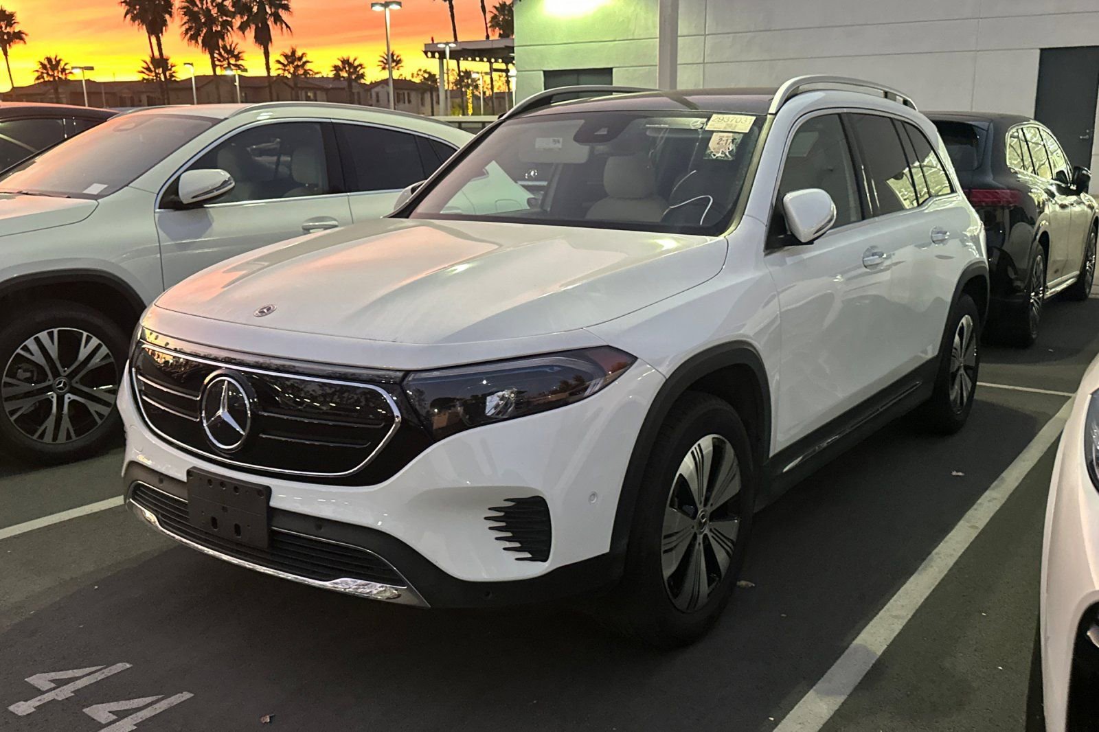 Used 2023 Mercedes-Benz EQB 300 4MATIC w/ Exclusive Package image 2