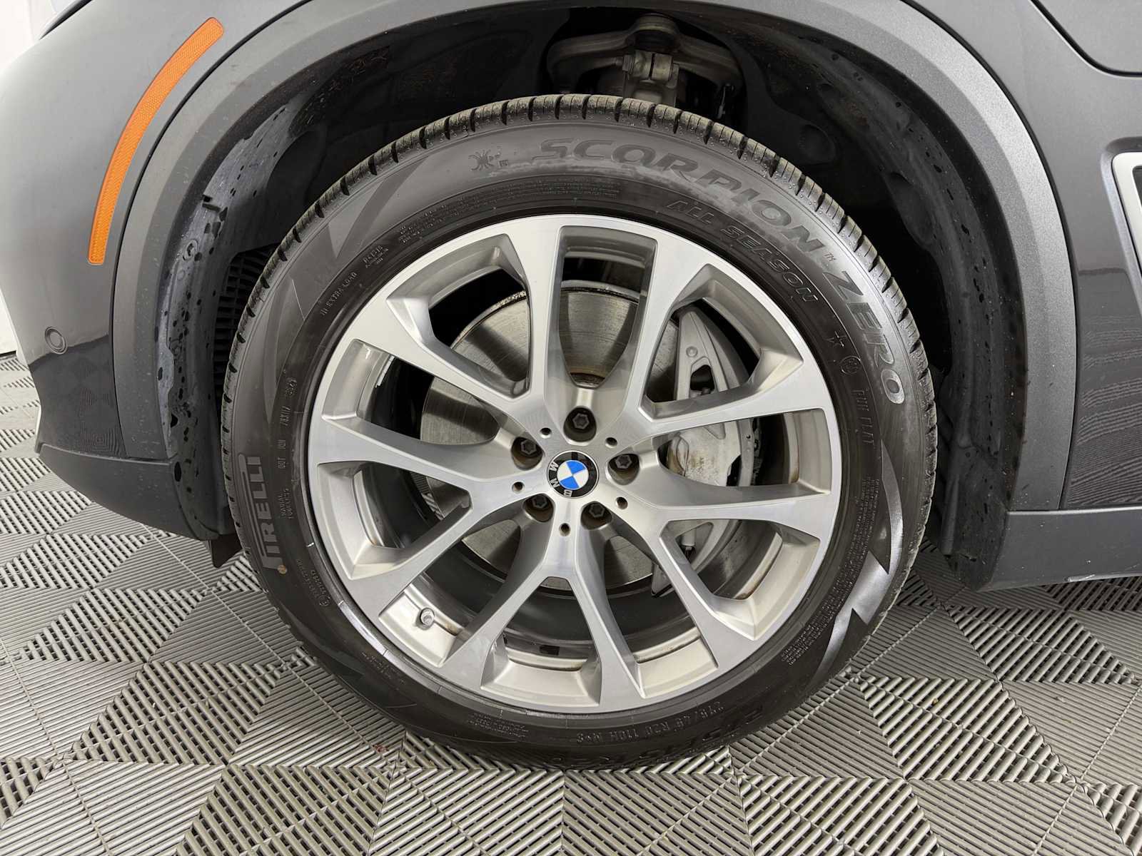 Used 2021 BMW X5 xDrive45e w/ Premium Package image 9