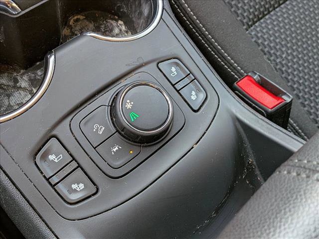 Used 2022 GMC Terrain SLE w/ Driver Convenience Package image 13