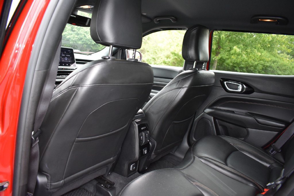 Certified 2022 Jeep Compass Limited AWD/4WD image 30