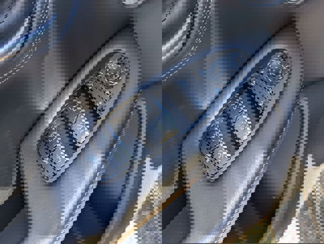 Certified 2023 INFINITI QX55 Essential image 22