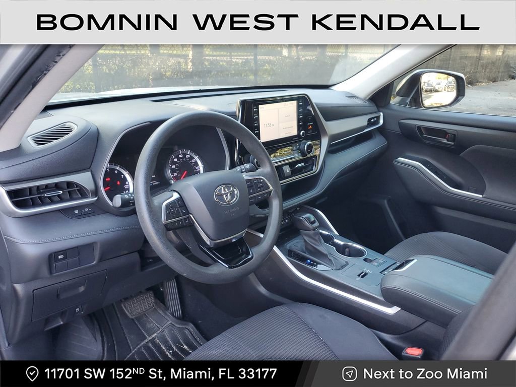 Used 2020 Toyota Highlander L image 19