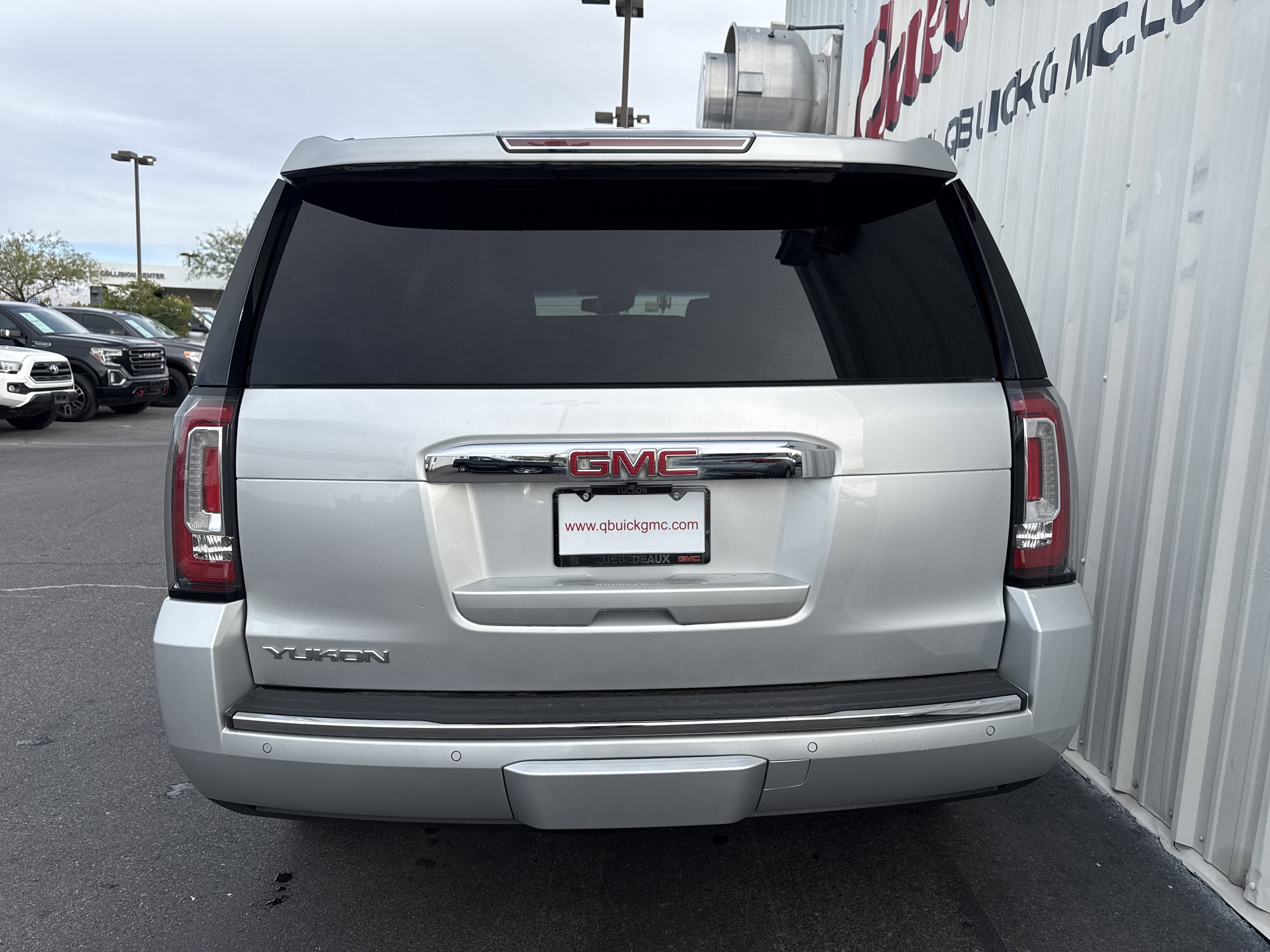 Used 2018 GMC Yukon Denali w/ Open Road Package image 8