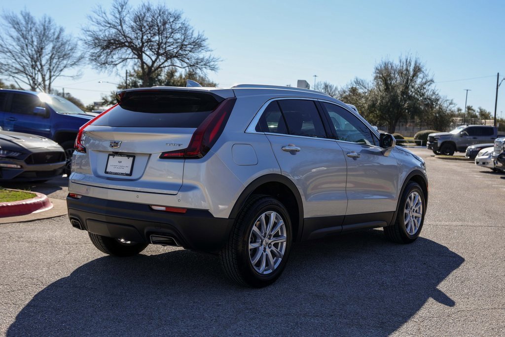 Used 2022 Cadillac XT4 Luxury image 4