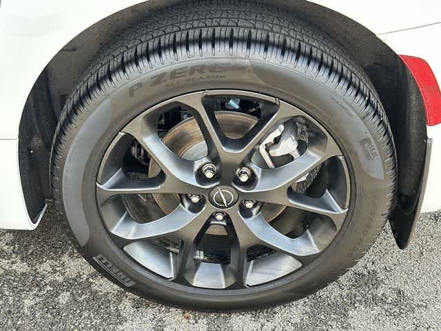 Used 2026 Chrysler Pacifica Select w/ S Appearance Package AWD/4WD image 5