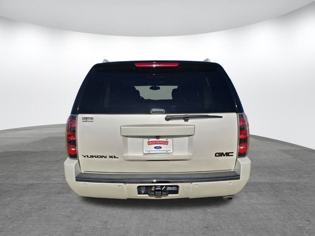 Used 2013 GMC Yukon XL Denali image 5