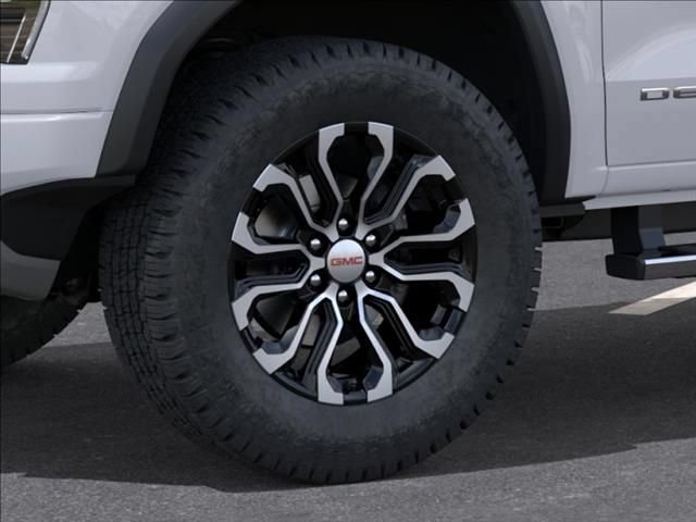 New 2026 GMC Canyon Denali AWD/4WD image 9