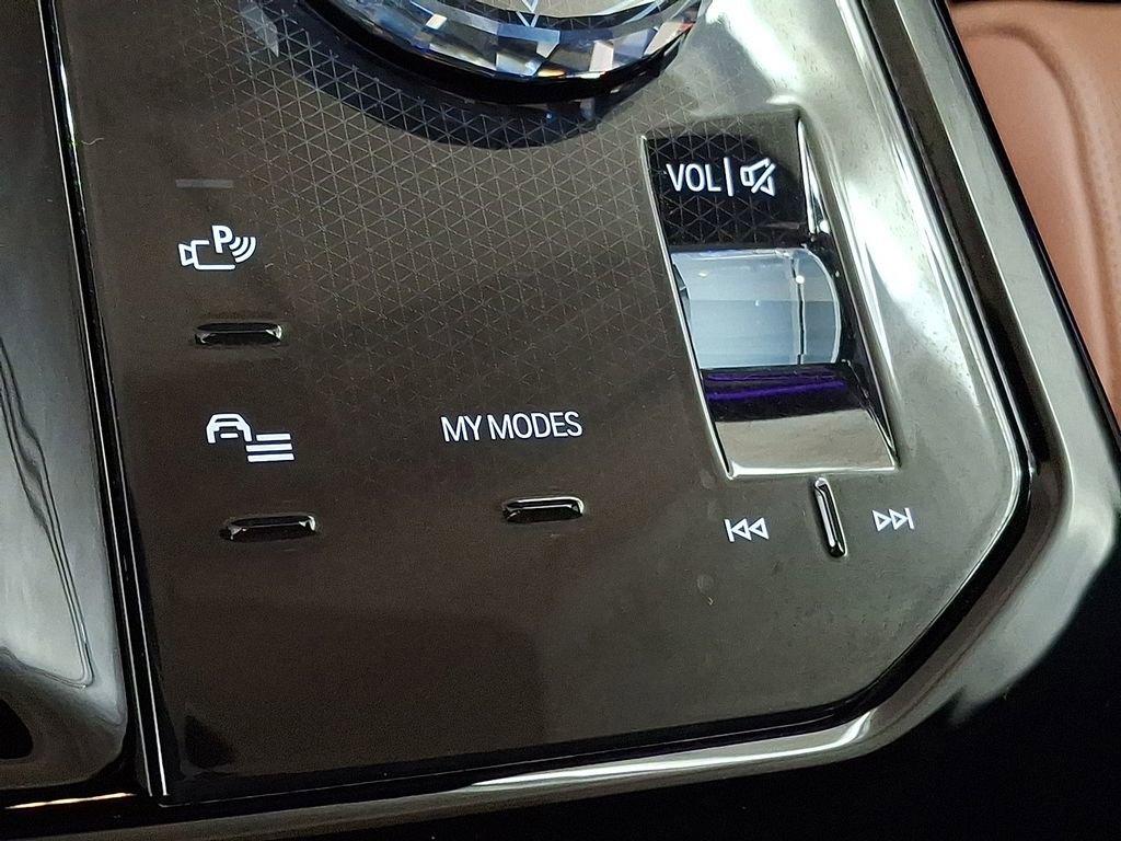 Used 2025 BMW i5 xDrive40 image 22