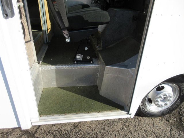 Used 2011 Ford E-350 and Econoline 350 Super Duty w/ Air Conditioning Prep Pkg RWD image 18