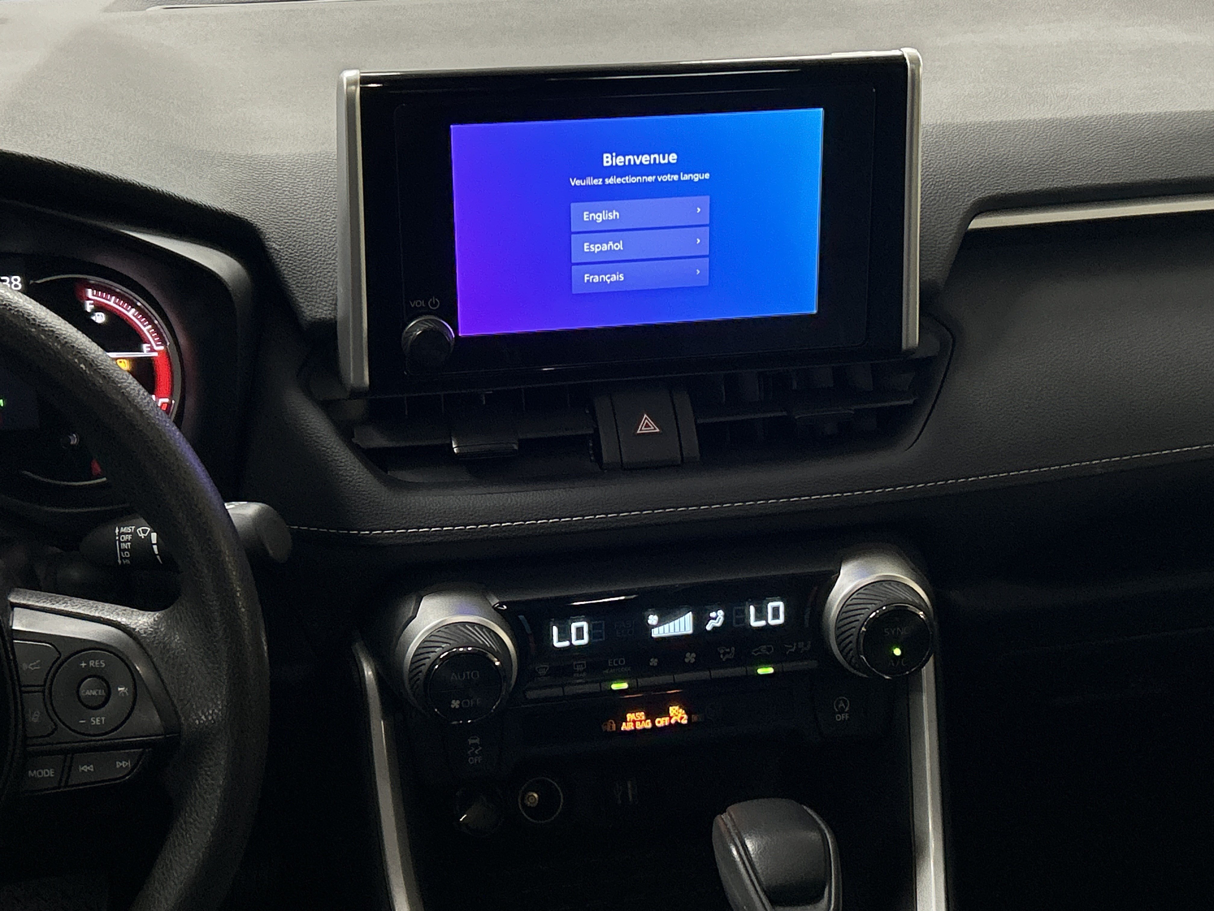 Certified 2025 Toyota RAV4 XLE w/ Convenience Package FWD image 29