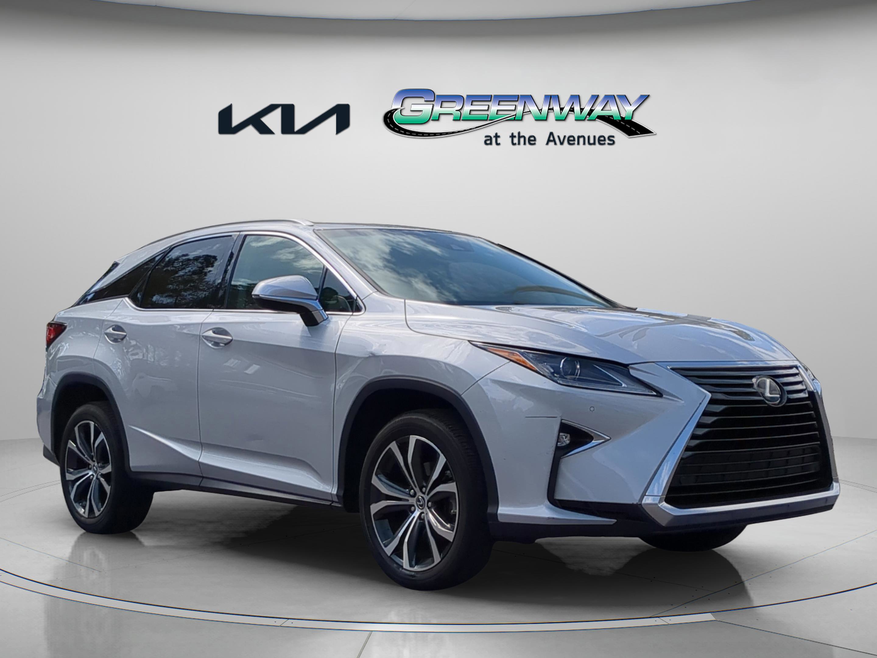 Used 2018 Lexus RX 350 FWD w/ Premium Package image 2