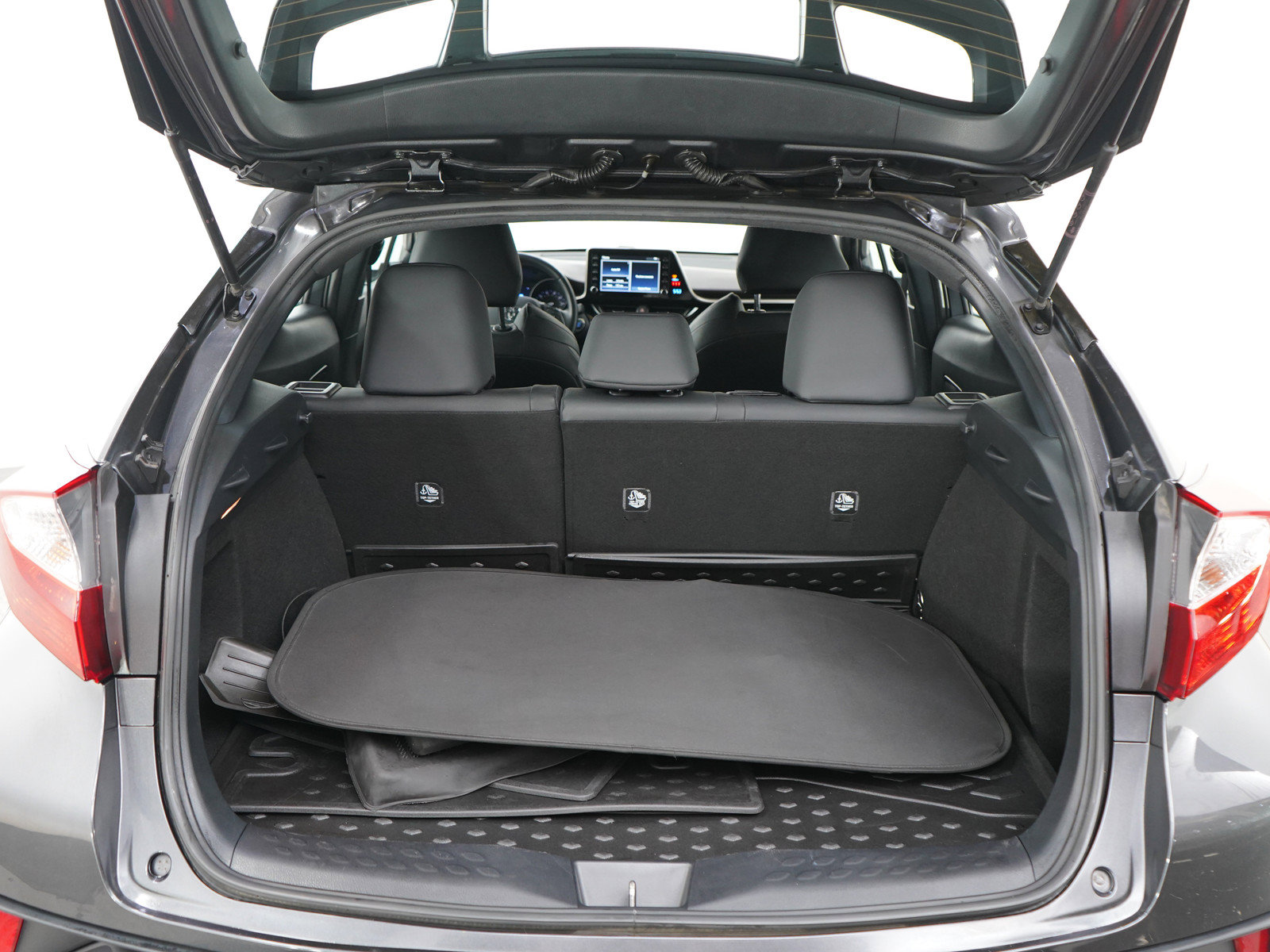 Used 2019 Toyota C-HR Limited FWD image 16