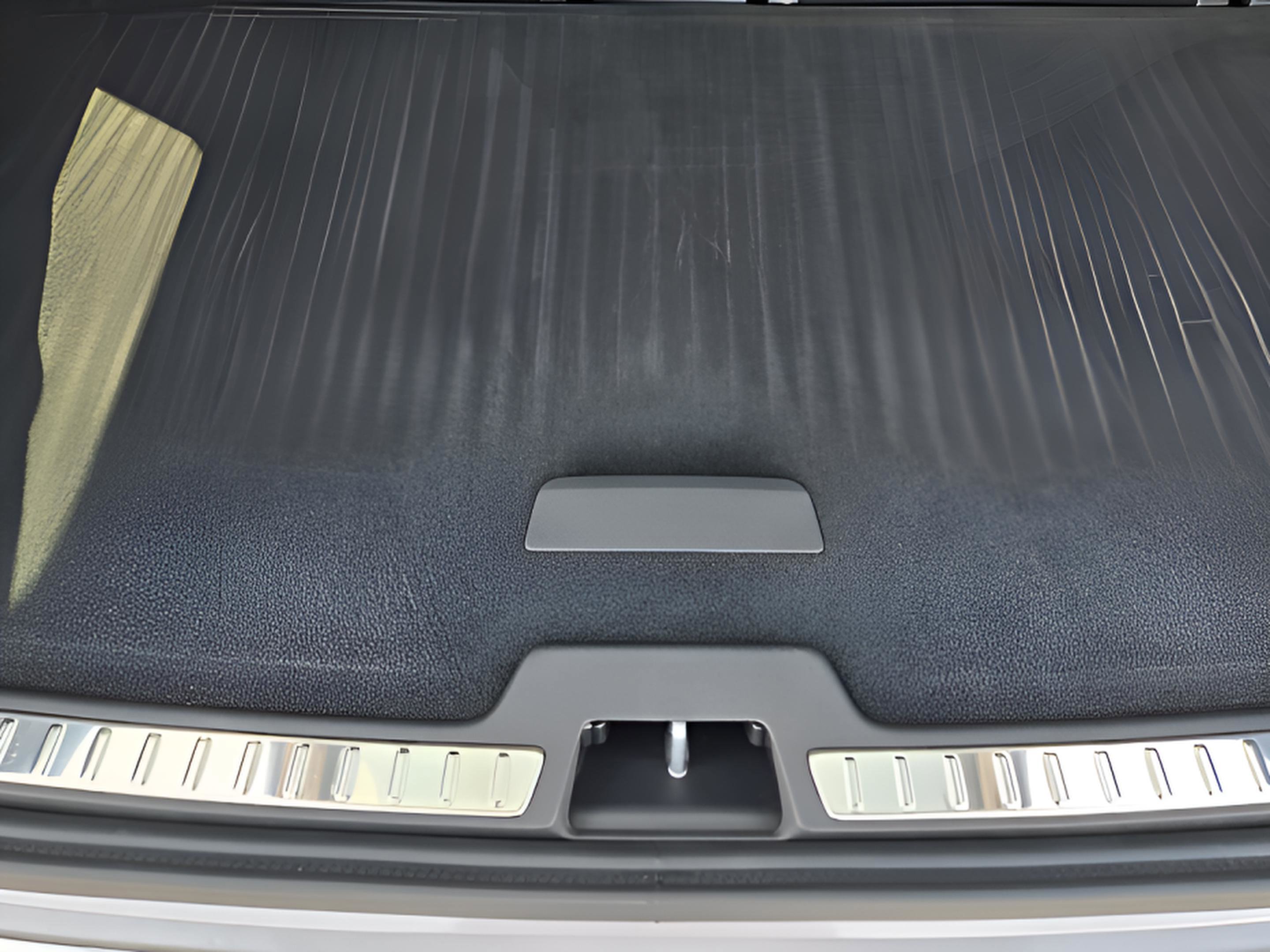 Used 2026 Volvo XC90 B6 Plus w/ Protection Package Premier AWD/4WD image 28