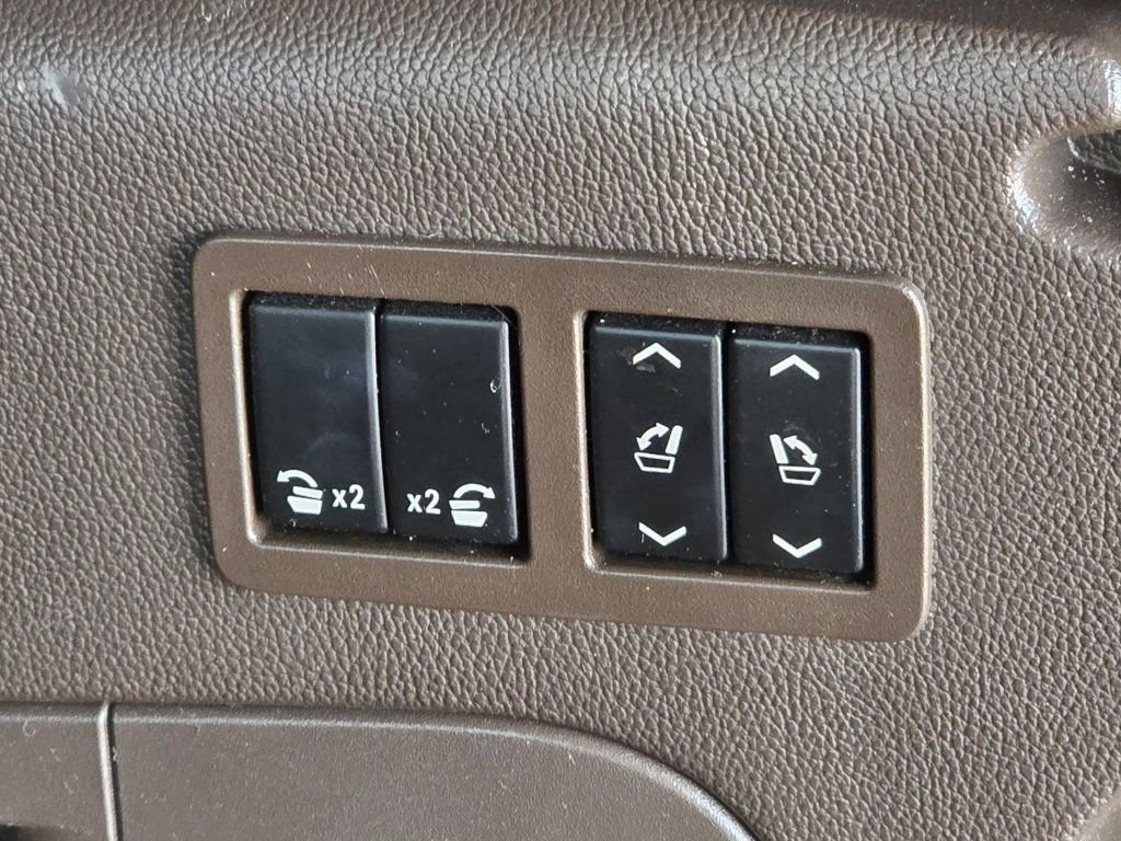 Used 2016 GMC Yukon XL Denali w/ Open Road Package image 14