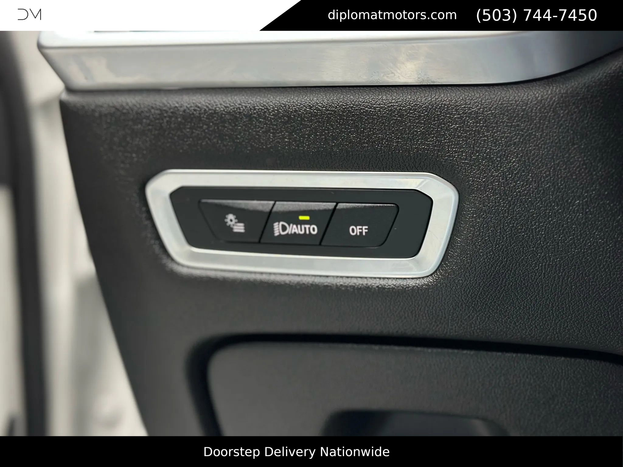 Used 2024 BMW X7 M60i w/ Executive Package image 37