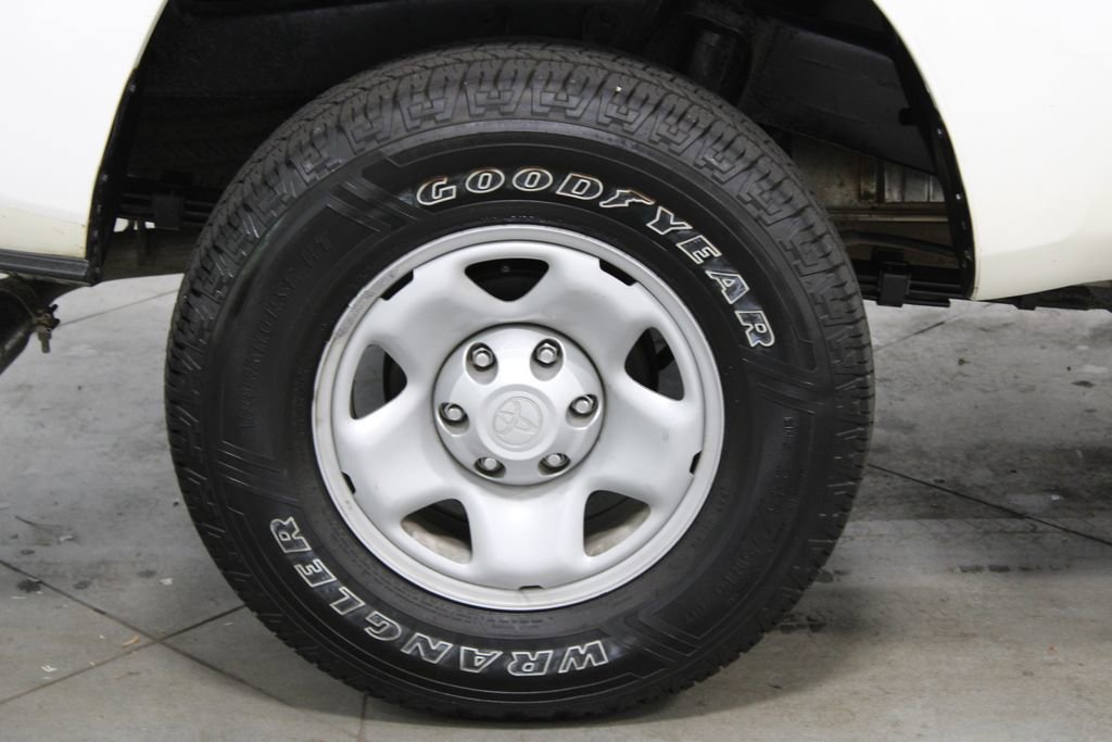 Used 2023 Toyota Tacoma SR image 16