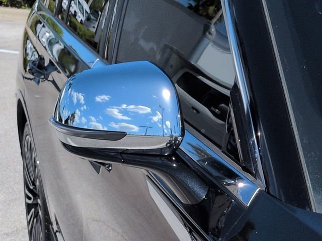 Used 2020 Lincoln Aviator Black Label w/ Dynamic Handling Package AWD/4WD image 12