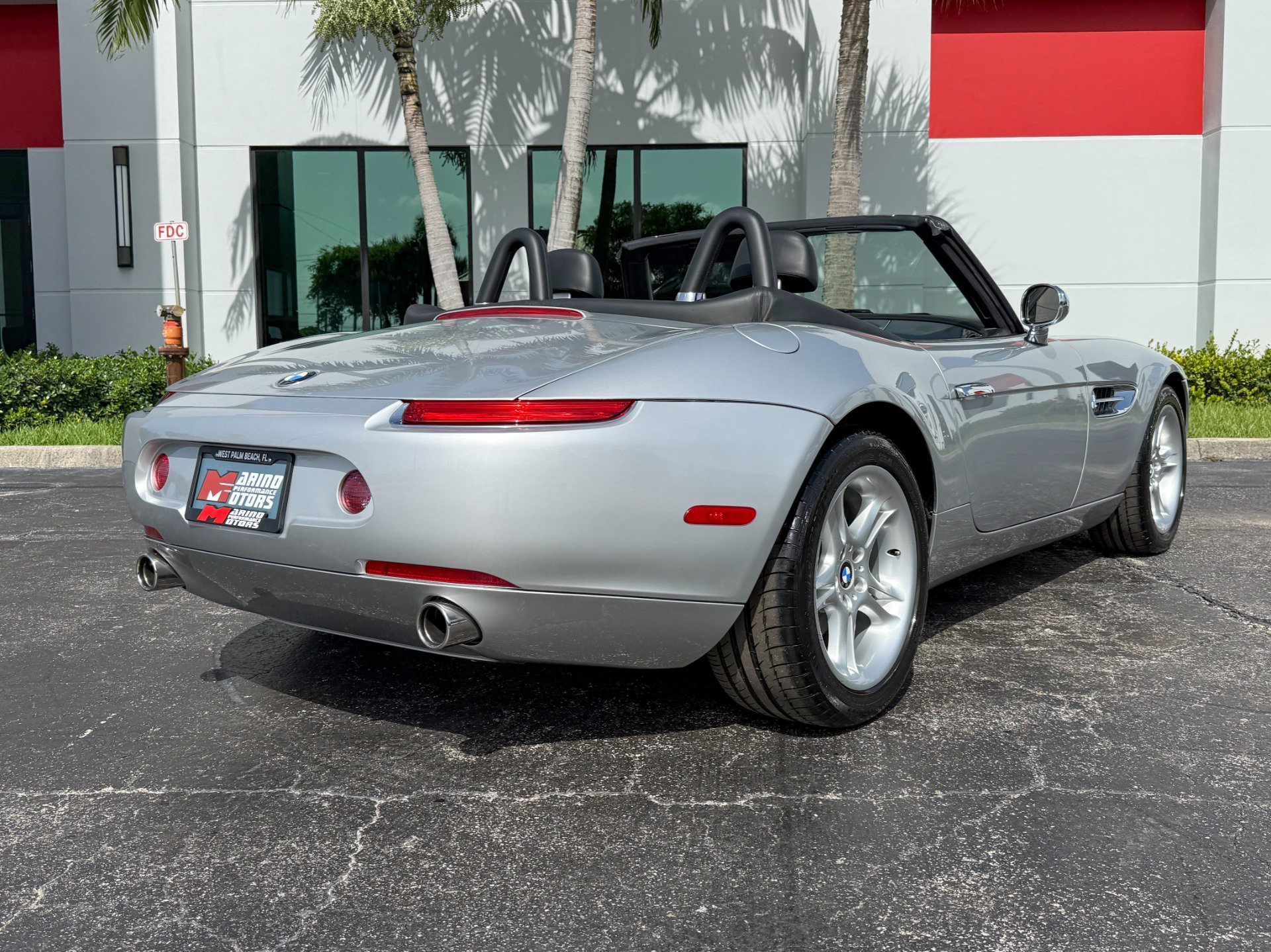Used 2002 BMW Z8 RWD image 14