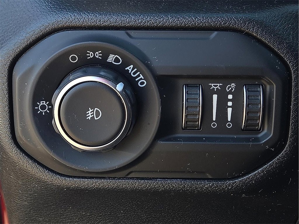 Used 2021 Jeep Wrangler Unlimited Rubicon w/ Trailer Tow Package image 18