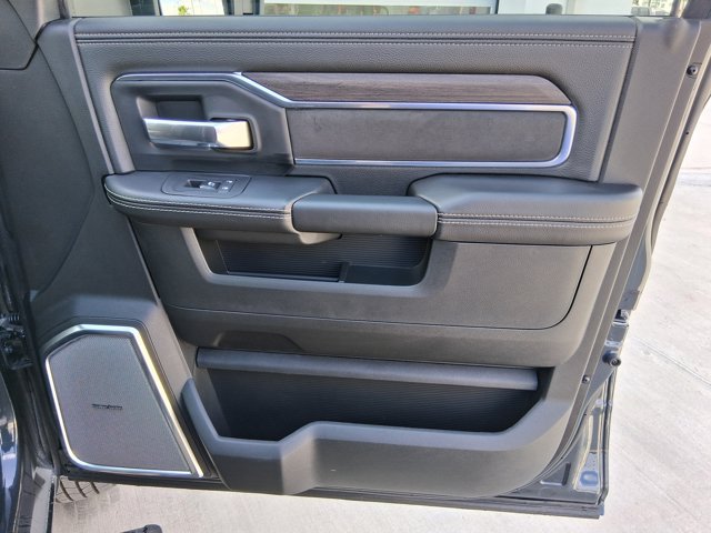 New 2026 RAM 3500 Laramie AWD/4WD image 24