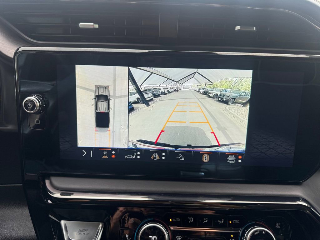 Used 2024 GMC Sierra 2500 AT4X image 28