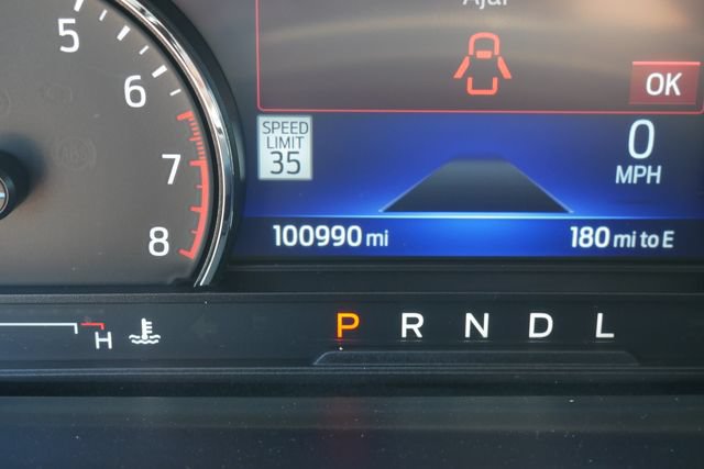 Used 2022 Ford Explorer XLT w/ Equipment Group 202A AWD/4WD image 21