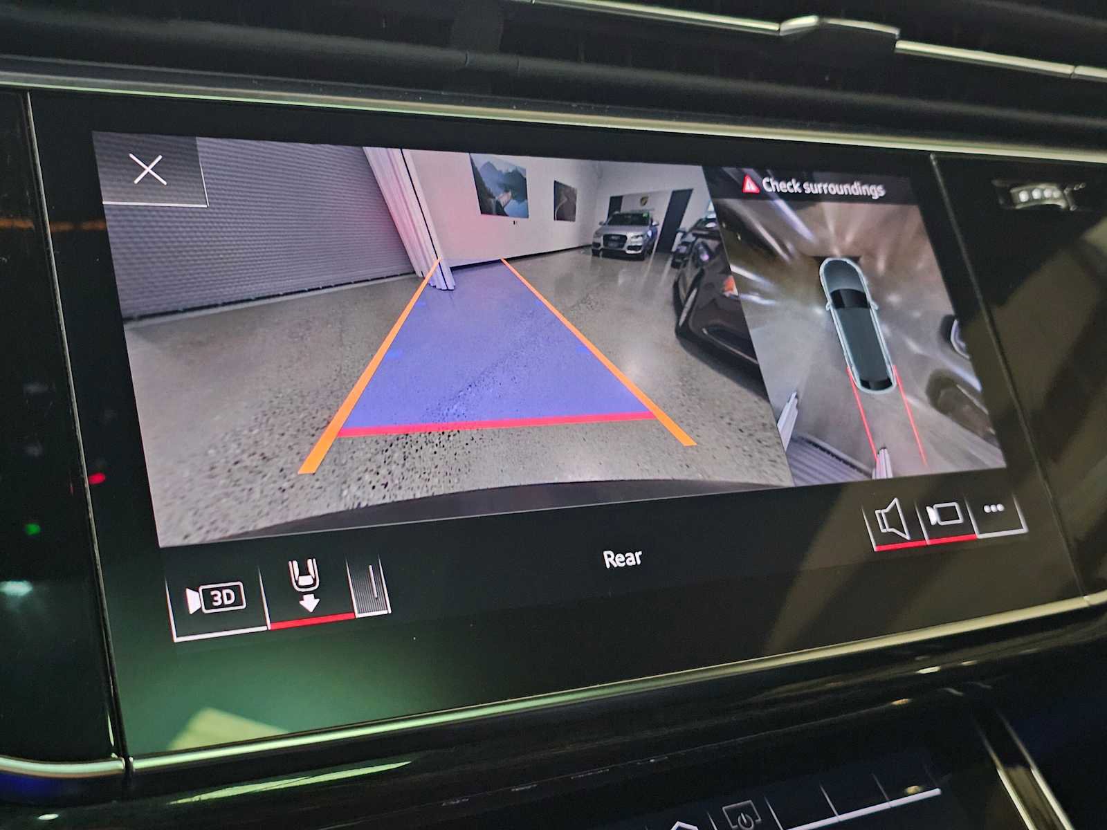 Used 2021 Audi Q8 Premium Plus w/ Premium Plus Package image 32