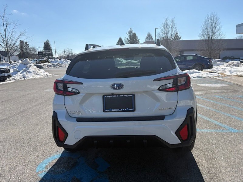 Used 2024 Subaru Crosstrek 2.0i Premium image 5