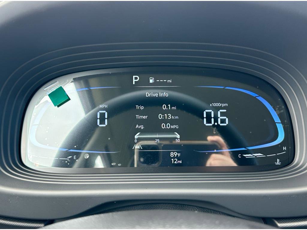 Used 2024 Hyundai Venue Limited image 12