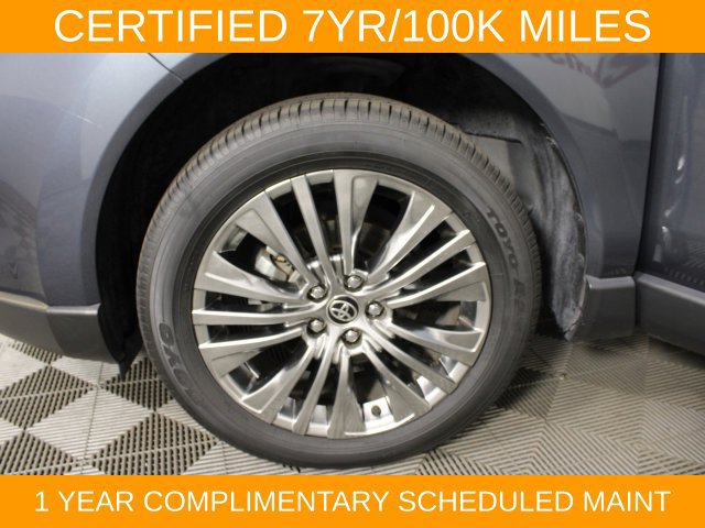 Used 2024 Toyota Venza XLE AWD/4WD image 26