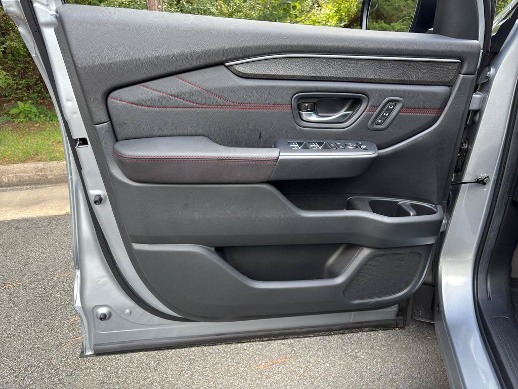 Certified 2026 Honda Pilot Black Edition image 25