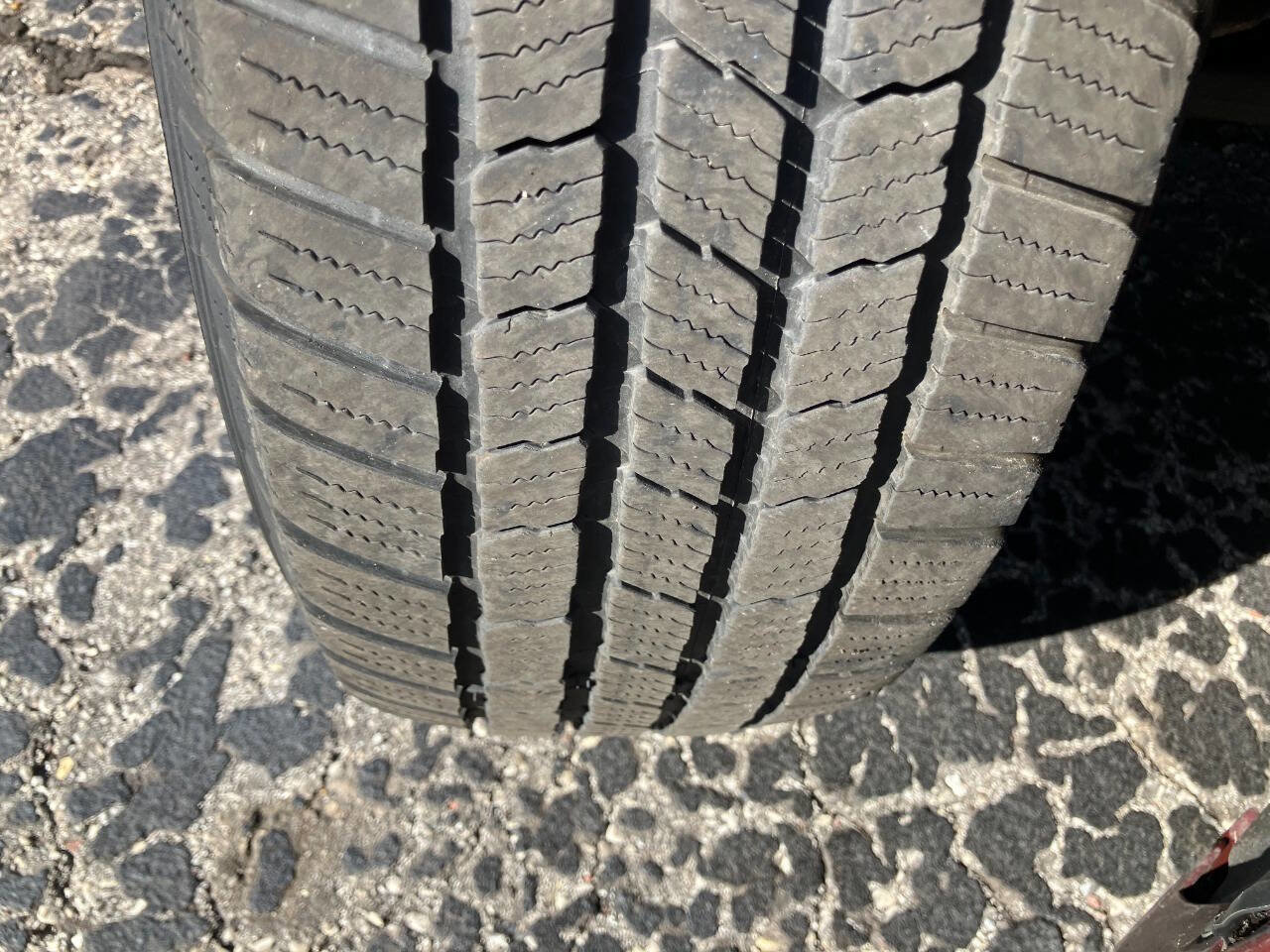 Used 2012 Toyota Sienna XLE FWD image 22