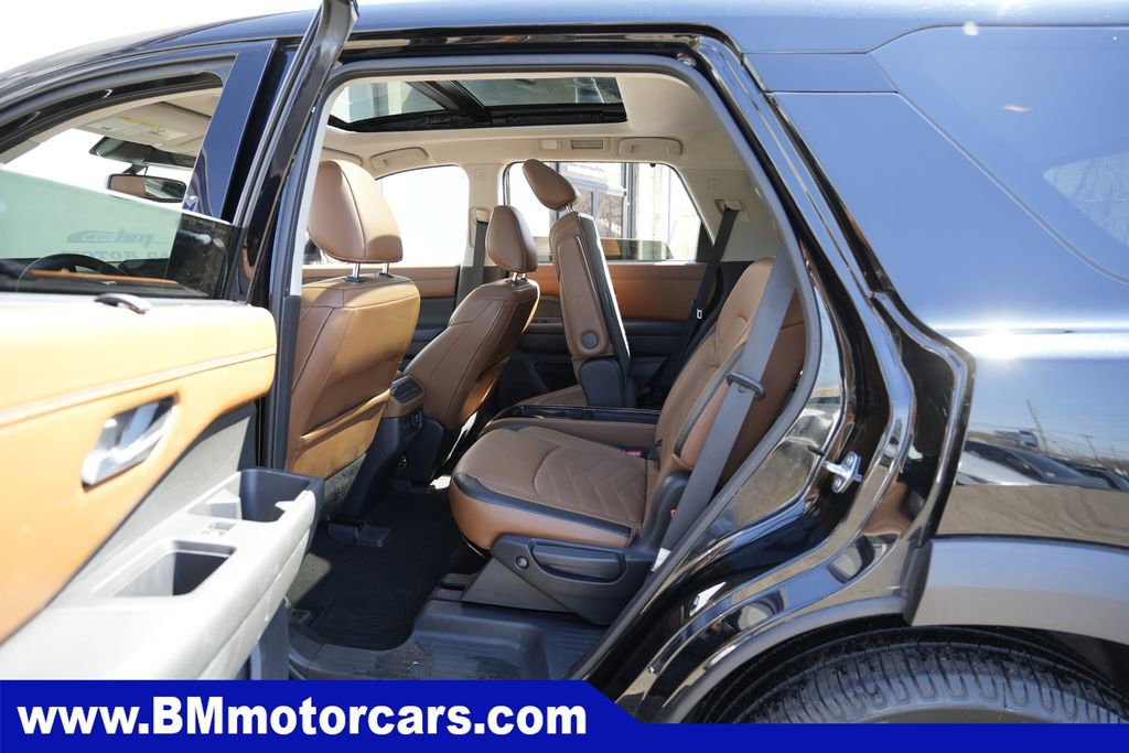 Used 2022 Nissan Pathfinder Platinum w/ Cargo Package AWD/4WD image 28