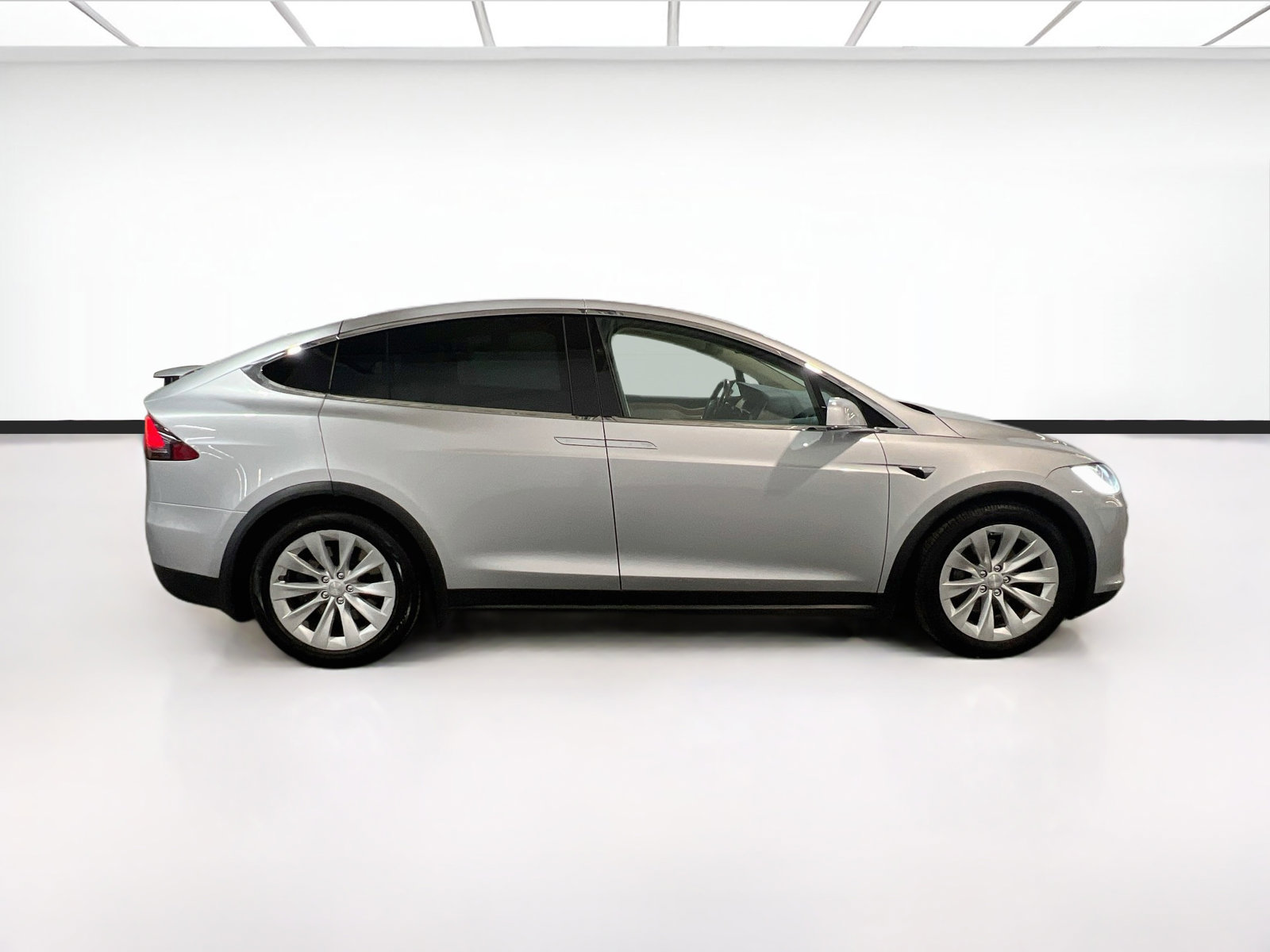 Used 2018 Tesla Model X 75D AWD/4WD image 23
