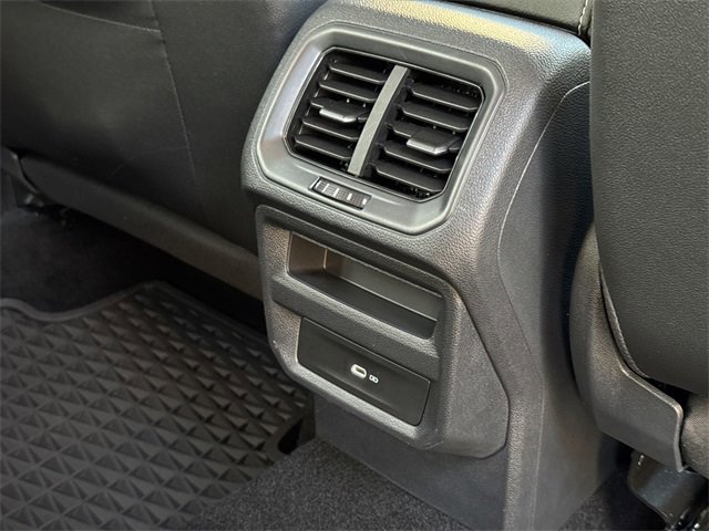 Certified 2023 Volkswagen Taos SE image 24