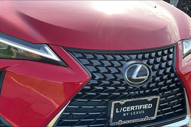 Certified 2025 Lexus UX 300h AWD w/ Accessory Package (Z1) image 33