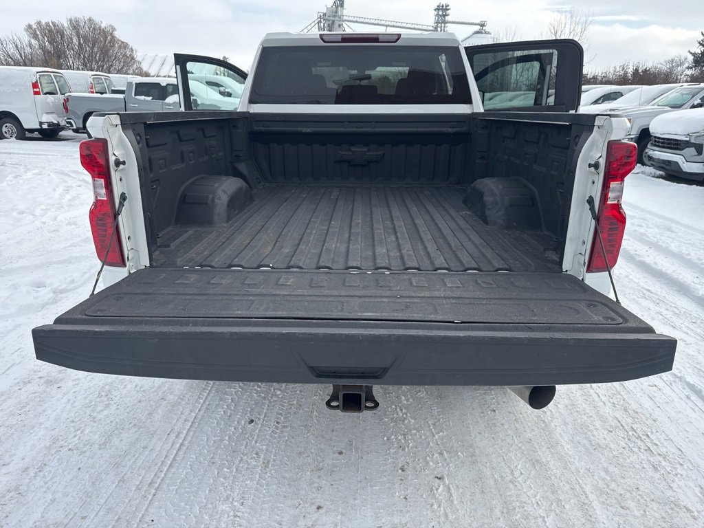 Used 2022 Chevrolet Silverado 3500 LT image 36