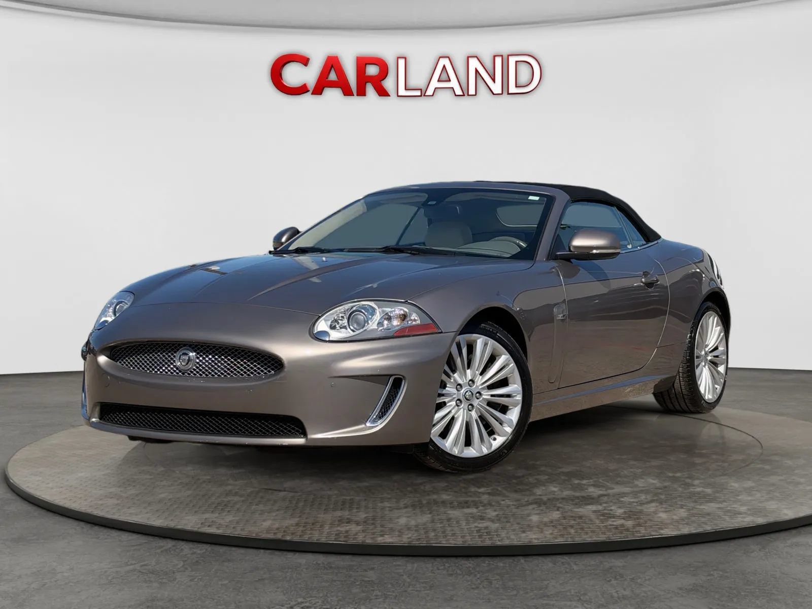 Used 2010 Jaguar XK Convertible RWD image 39