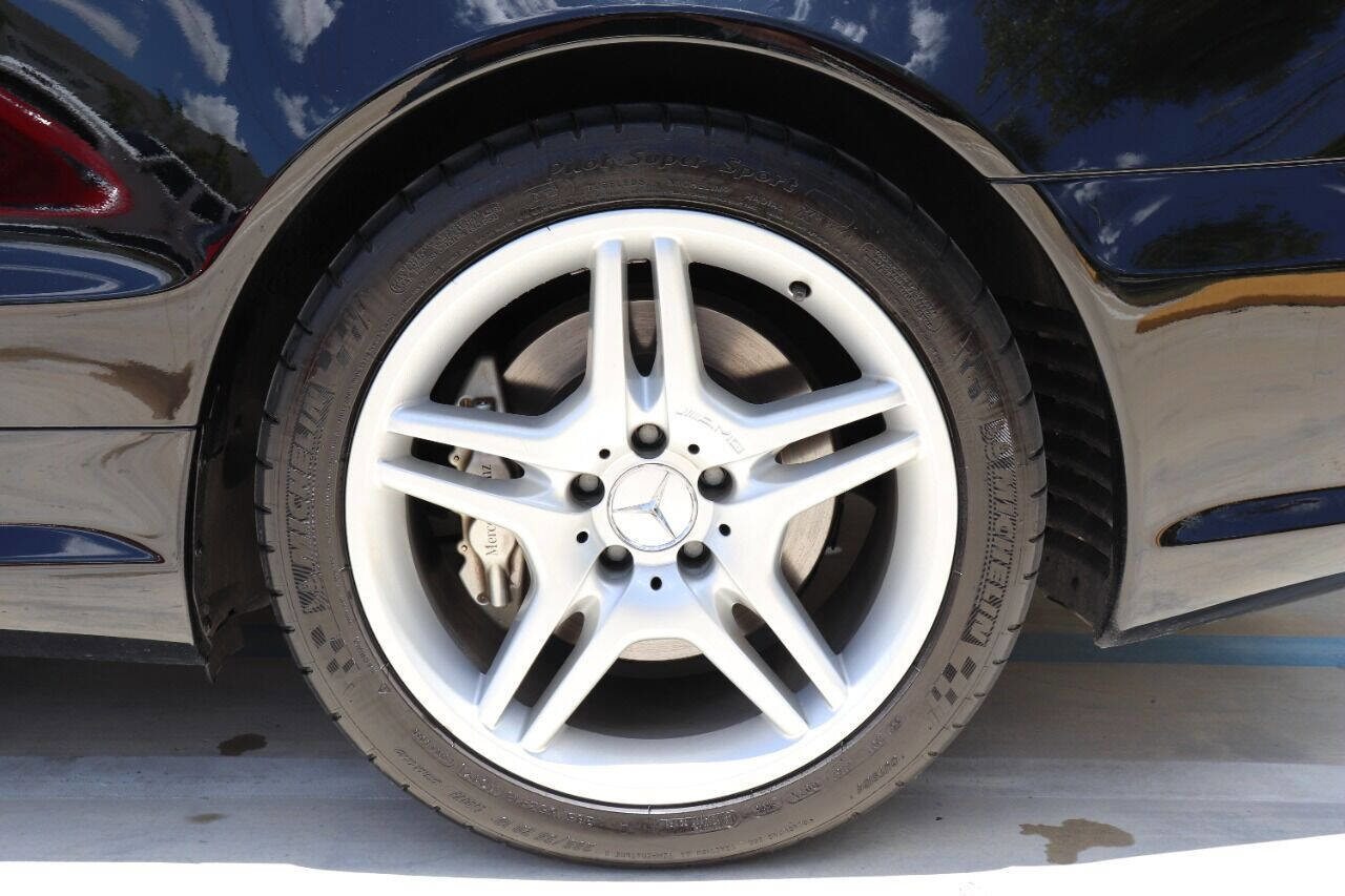 Used 2005 Mercedes-Benz SL 600 image 12